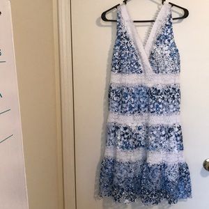 Tahari Floral  Cutout Sleeveless Raya Dress